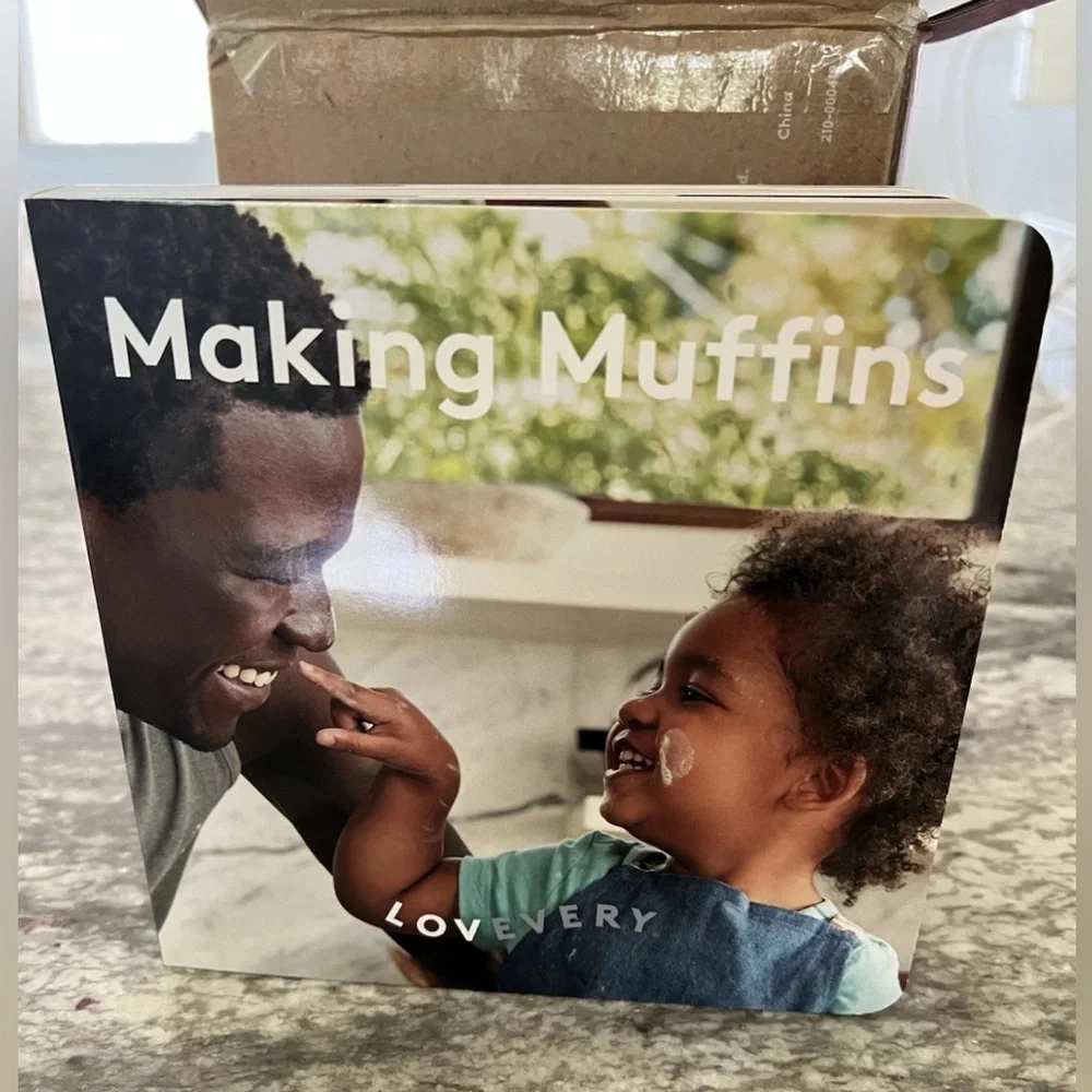 LOVEVERY Making Muffins Book Brand New